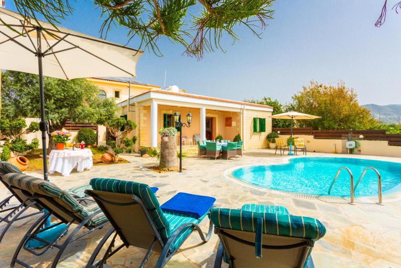 Villa Constantinos Kato Yialia Exterior photo
